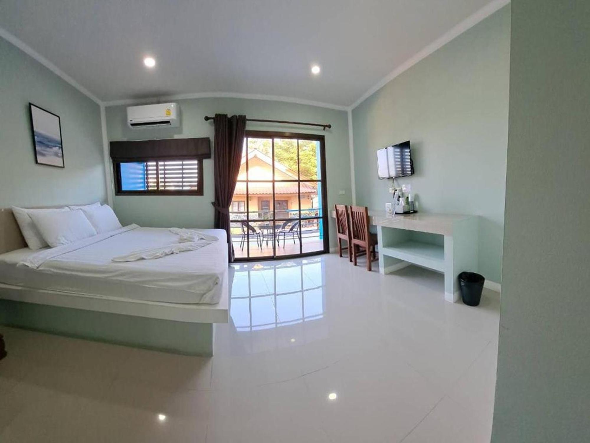 J & Ariya Hotel Near Samui Airport And Koh Phangan Pier Бопхут Экстерьер фото