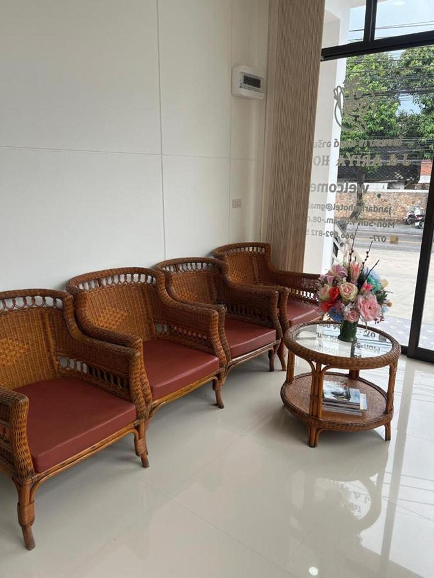 J & Ariya Hotel Near Samui Airport And Koh Phangan Pier Бопхут Экстерьер фото