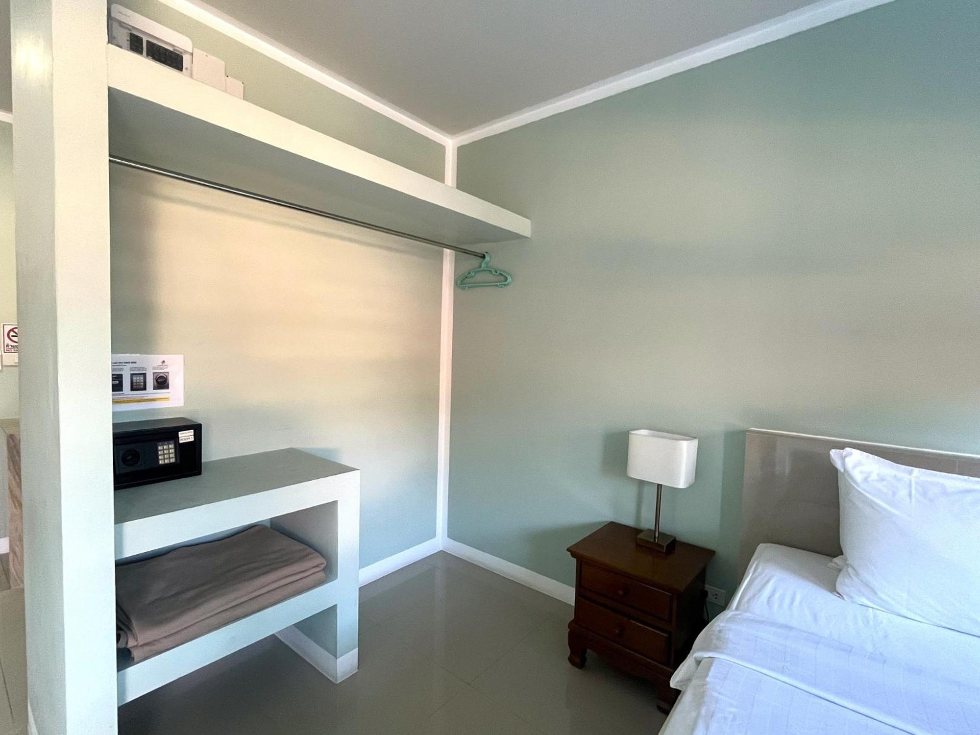 J & Ariya Hotel Near Samui Airport And Koh Phangan Pier Бопхут Экстерьер фото